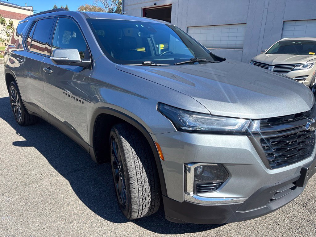 Used 2023 Chevrolet Traverse RS w/ LPO, Floor Liner Package AWD/4WD image 8