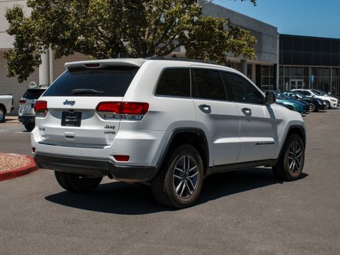 Used 2021 Jeep Grand Cherokee Limited AWD/4WD image 4