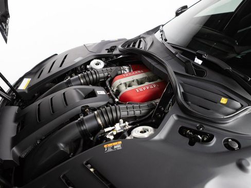 Used 2025 Ferrari Purosangue image 96