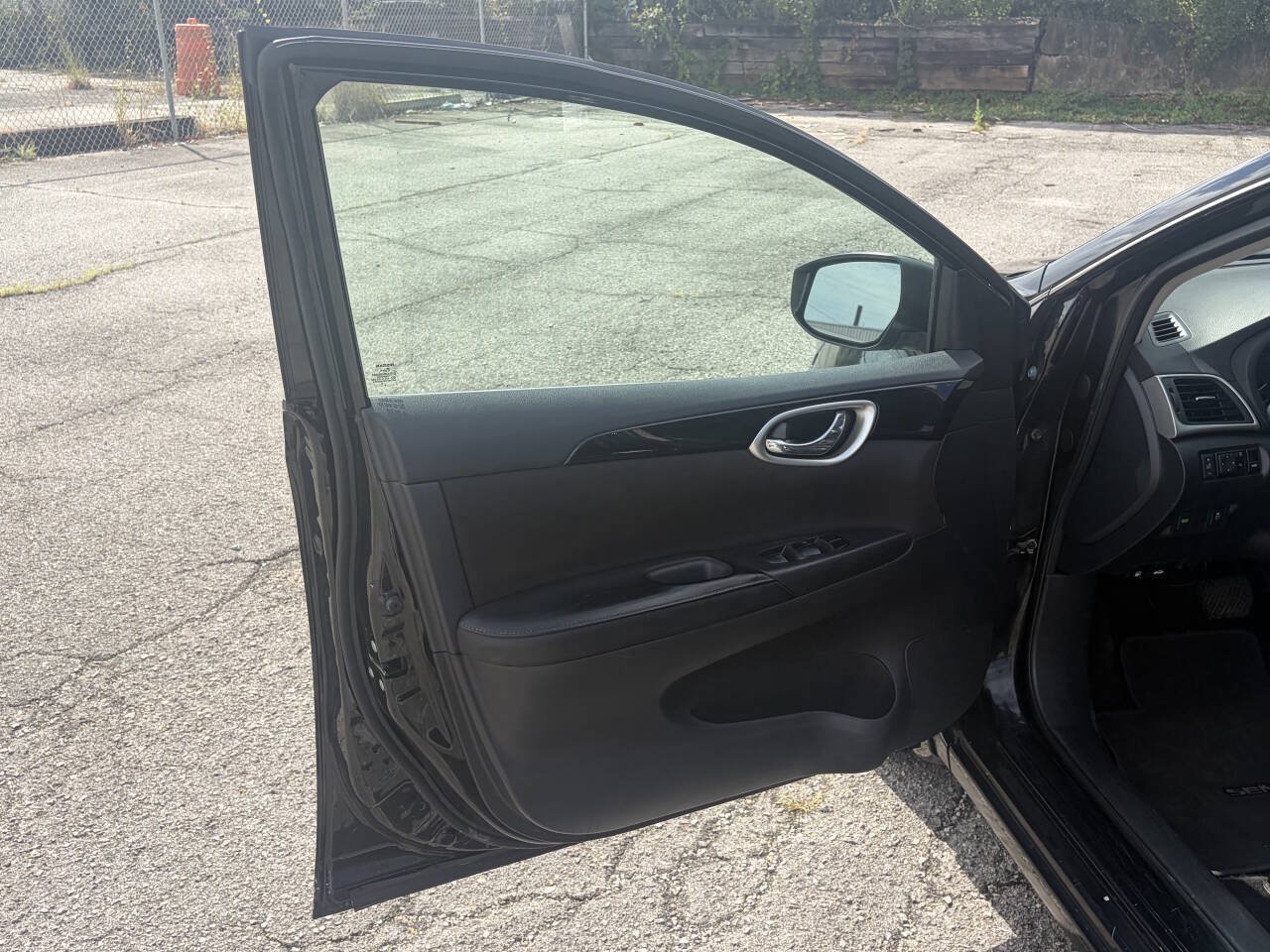 Used 2019 Nissan Sentra SV FWD image 12