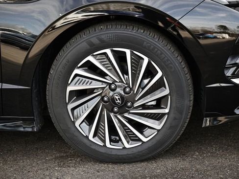 Certified 2025 Hyundai Sonata SEL image 5