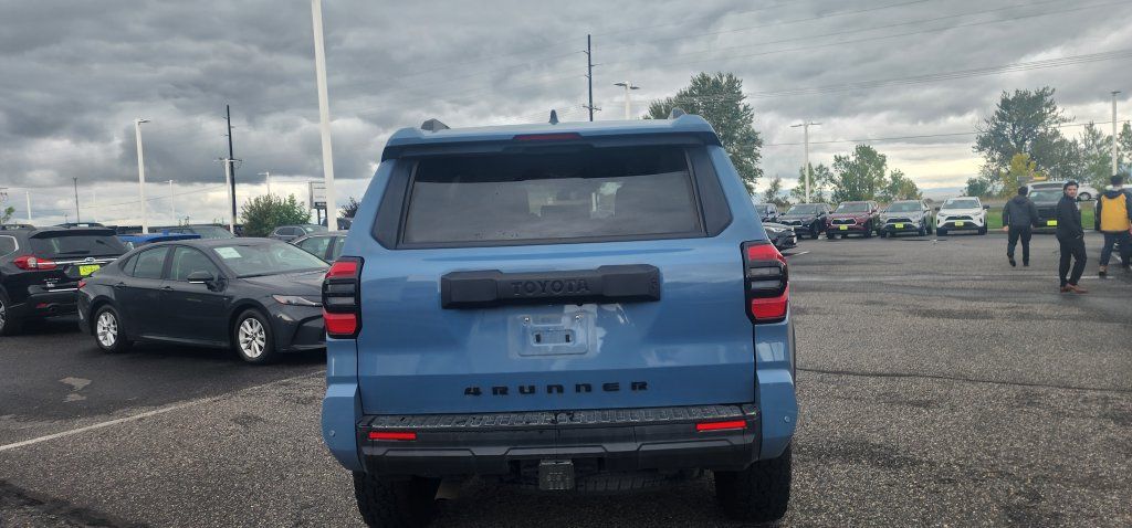 Used 2025 Toyota 4Runner TRD Sport Premium AWD/4WD image 2