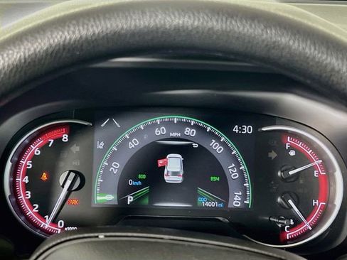 Used 2023 Toyota RAV4 XLE w/ Convenience Package FWD image 10