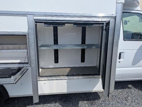 Used 2024 Ford E-350 and Econoline 350 Super Duty w/ Power Windows & Locks Group RWD image 19