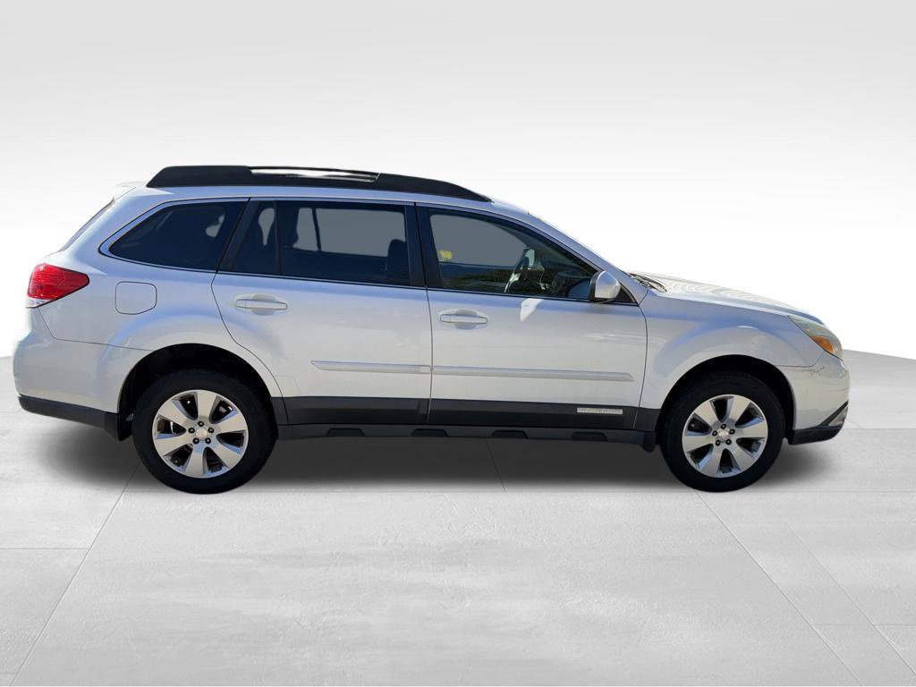 Used 2012 Subaru Outback 2.5i Premium AWD/4WD image 11