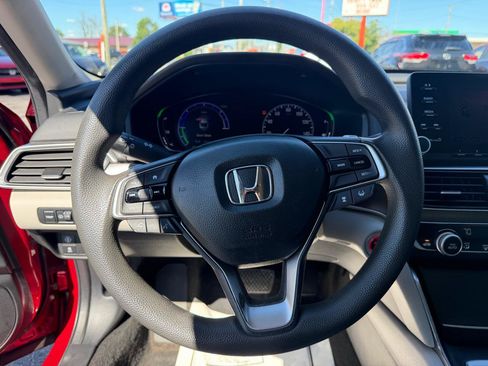 Used 2020 Honda Accord Hybrid image 17