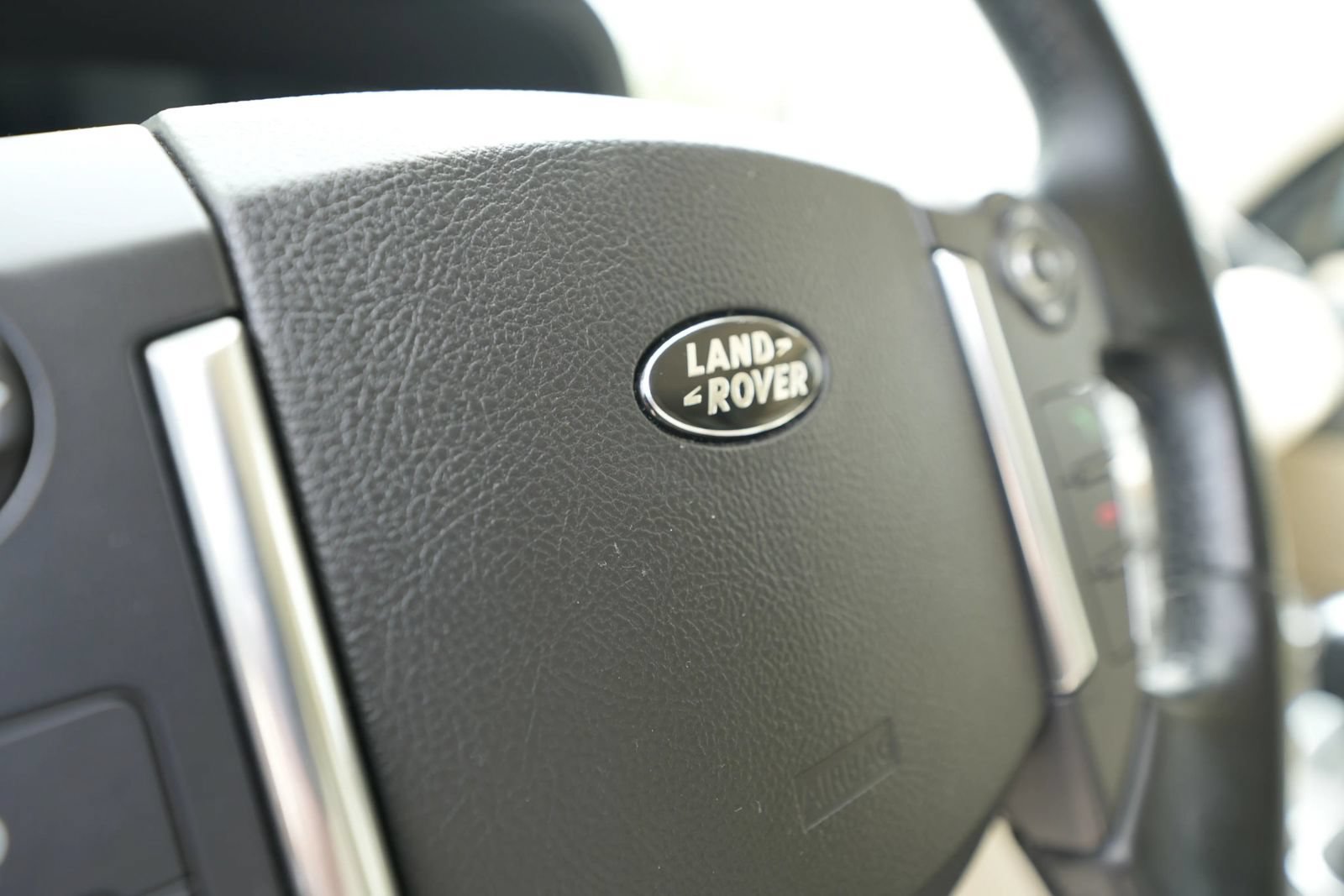 Used 2011 Land Rover Range Rover Sport Supercharged AWD/4WD image 24