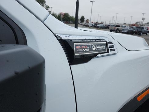 New 2026 GMC Sierra 2500 Pro w/ 1SA Pro Safety Plus Package image 7