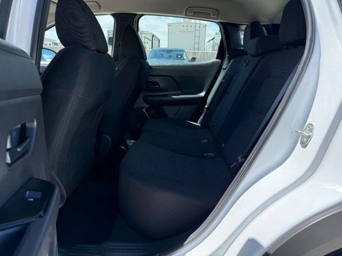 Used 2025 Nissan Kicks S AWD/4WD image 19