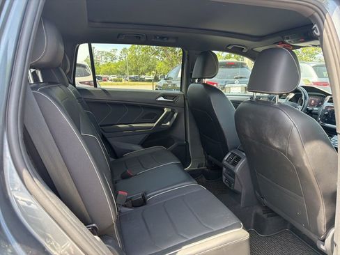 Used 2022 Volkswagen Tiguan SEL R-Line image 18
