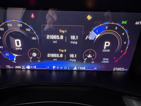 Certified 2024 Chevrolet Colorado ZR2 w/ Safety Package AWD/4WD image 17
