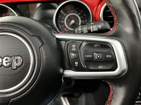Used 2021 Jeep Wrangler Unlimited Rubicon AWD/4WD image 25