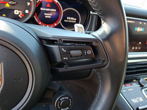 Used 2021 Porsche Panamera 4S image 21