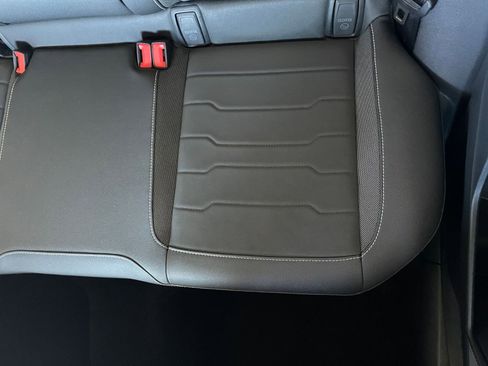 Used 2025 Volkswagen Taos SE image 35