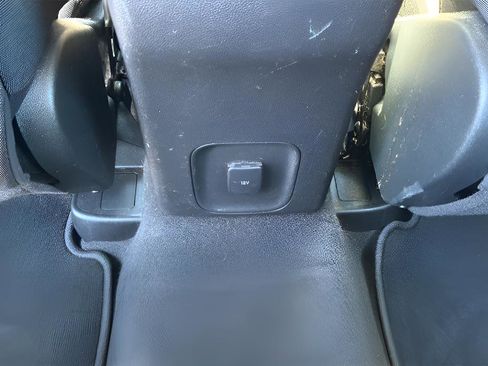 Used 2020 Ford Escape S image 17