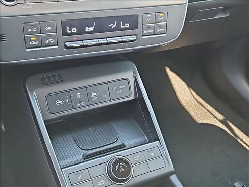 New 2026 Hyundai Kona SEL Premium image 11