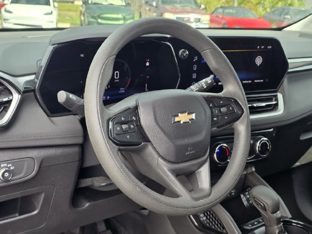 Used 2025 Chevrolet TrailBlazer LT AWD/4WD image 20