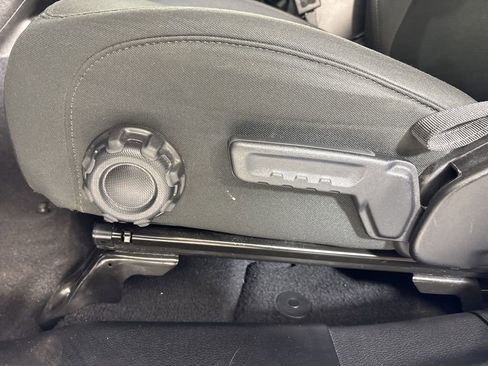 Used 2023 Jeep Wrangler Unlimited Sport image 15