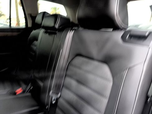 Used 2025 Volkswagen Atlas SEL image 26