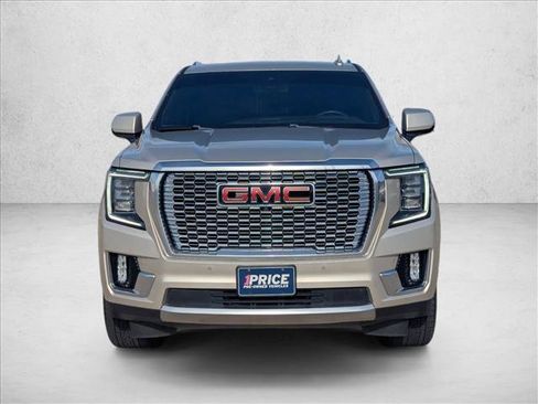 Used 2023 GMC Yukon XL Denali w/ Max Trailering Package AWD/4WD image 2
