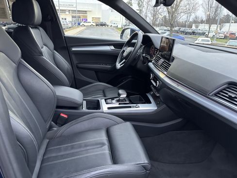 Used 2024 Audi Q5 2.0T Prestige w/ Prestige Package image 35