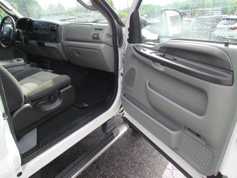 Used 2007 Ford F250 XLT image 14