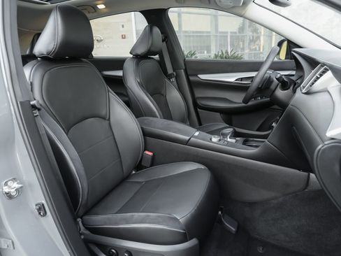 Used 2022 INFINITI QX50 Sensory image 39