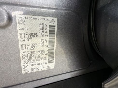 Used 2017 Nissan Rogue SL w/ SL Premium Package FWD image 26