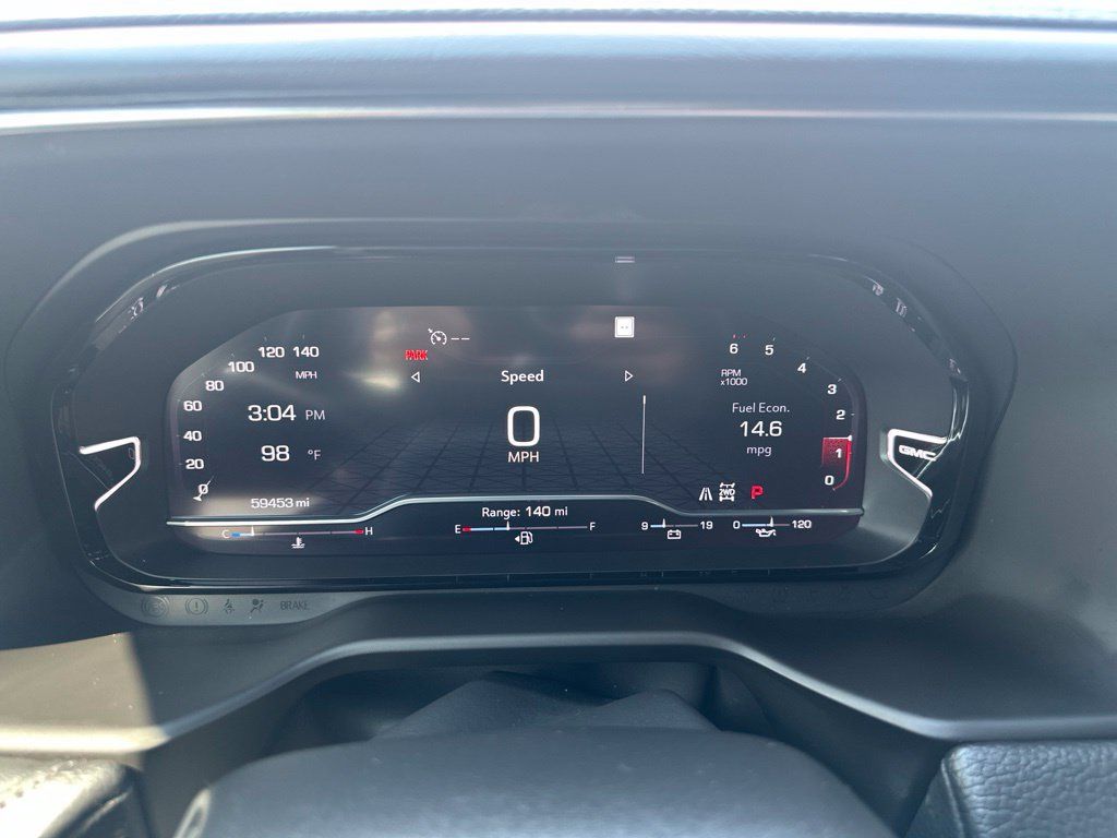 Used 2022 GMC Yukon Denali AWD/4WD image 2