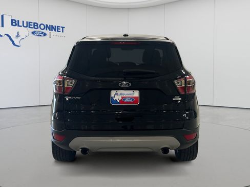 Used 2017 Ford Escape SE FWD image 6