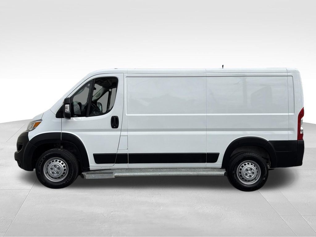 Used 2025 RAM ProMaster 2500 w/ U-Haul Equipment Group FWD image 5