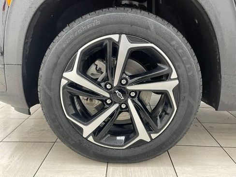 Used 2023 Chevrolet TrailBlazer RS w/ Convenience Package AWD/4WD image 7