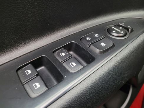 Used 2018 Kia Rio S image 27