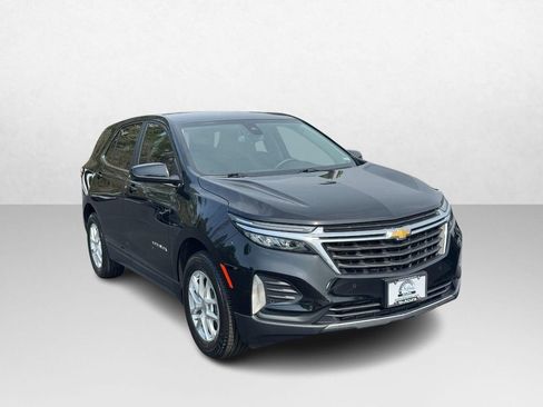 Used 2023 Chevrolet Equinox LT AWD/4WD image 12
