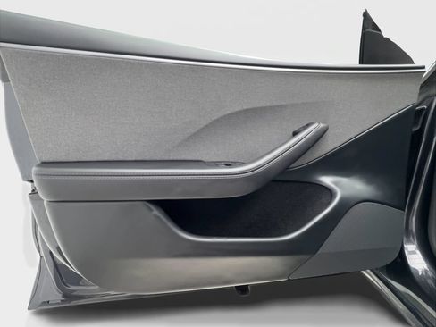 Used 2025 Tesla Model 3 RWD image 21
