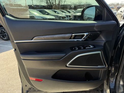 Certified 2024 Kia Telluride SX Prestige X-Line AWD/4WD image 8