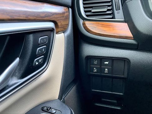 Certified 2019 Honda CR-V Touring image 34