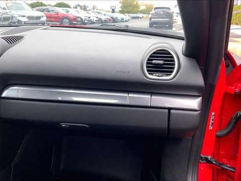 Used 2022 Porsche 718 Boxster image 20