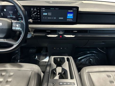 Used 2024 Kia EV9 Wind image 12