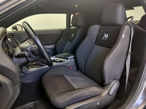 Used 2022 Dodge Challenger R/T Scat Pack RWD image 9