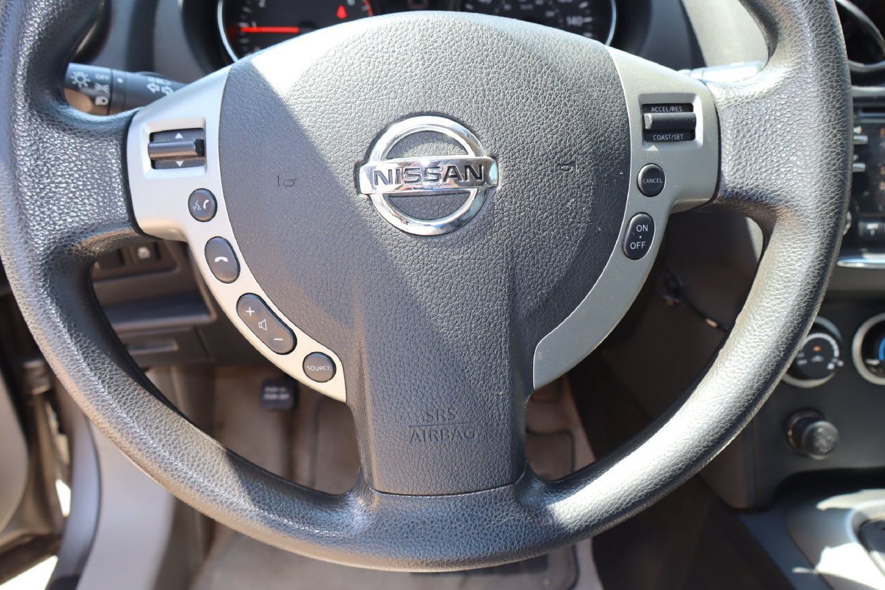 Used 2013 Nissan Rogue SV FWD image 10