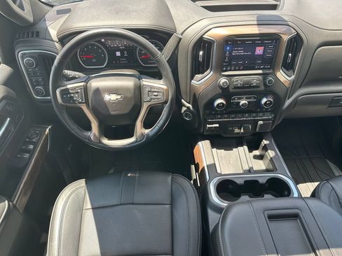 Used 2022 Chevrolet Silverado 1500 High Country w/ Technology Package AWD/4WD image 23