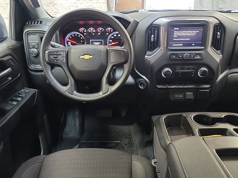 Used 2023 Chevrolet Silverado 1500 Custom image 17
