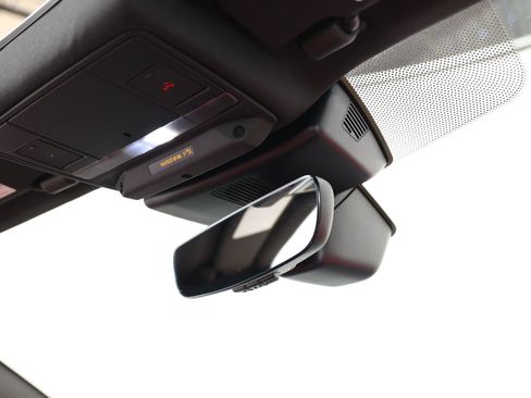 Used 2023 Jaguar F-TYPE R image 59