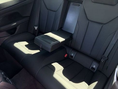 Used 2024 BMW 430i Coupe w/ Convenience Package image 16