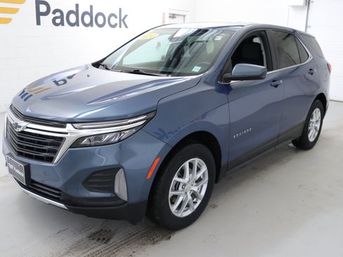 Used 2024 Chevrolet Equinox LT w/ LPO, Floor Liner Package image 3