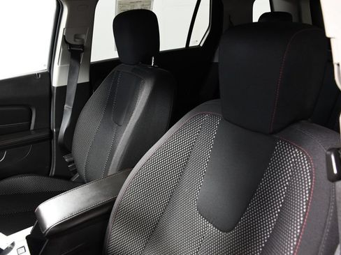 Used 2015 GMC Terrain SLE w/ Convenience Package AWD/4WD image 17