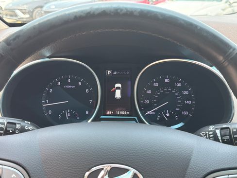 Used 2017 Hyundai Santa Fe Sport w/ 2.4L Tech Package 04 FWD image 28