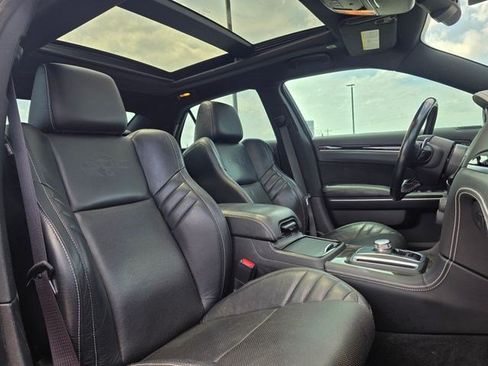 Certified 2023 Chrysler 300 C RWD image 19
