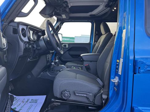 New 2026 Jeep Gladiator Sport image 16